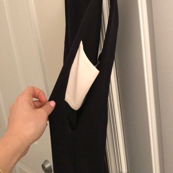 Shift dress with open back - Picture 3 of 4